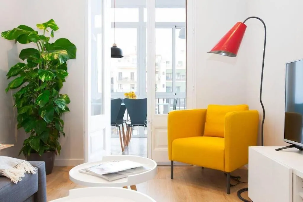 Stylish And Centric 2-Bedroom Apartment In Eixample &Terrace P2 Barcelona